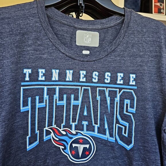 NFL Tennessee Titans Women's Large Football T Shirt - Picture 3 of 5